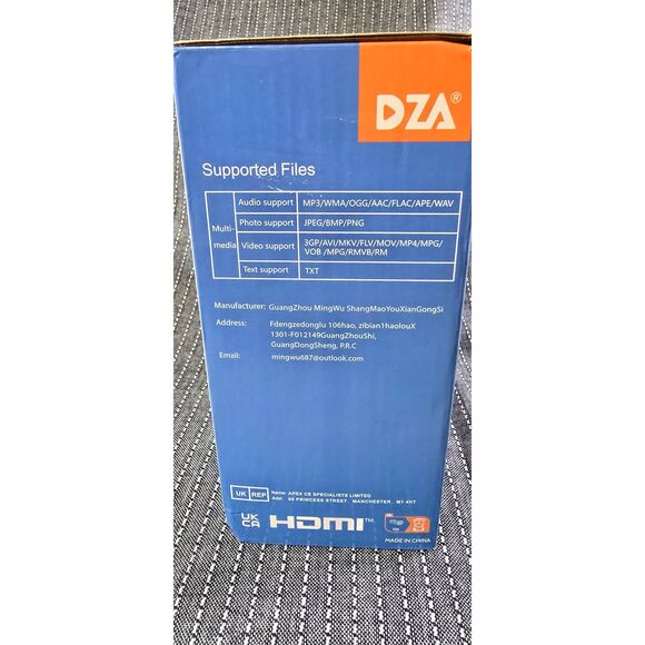 DZA LED Portable and Compact Projector - Picture 3 of 4